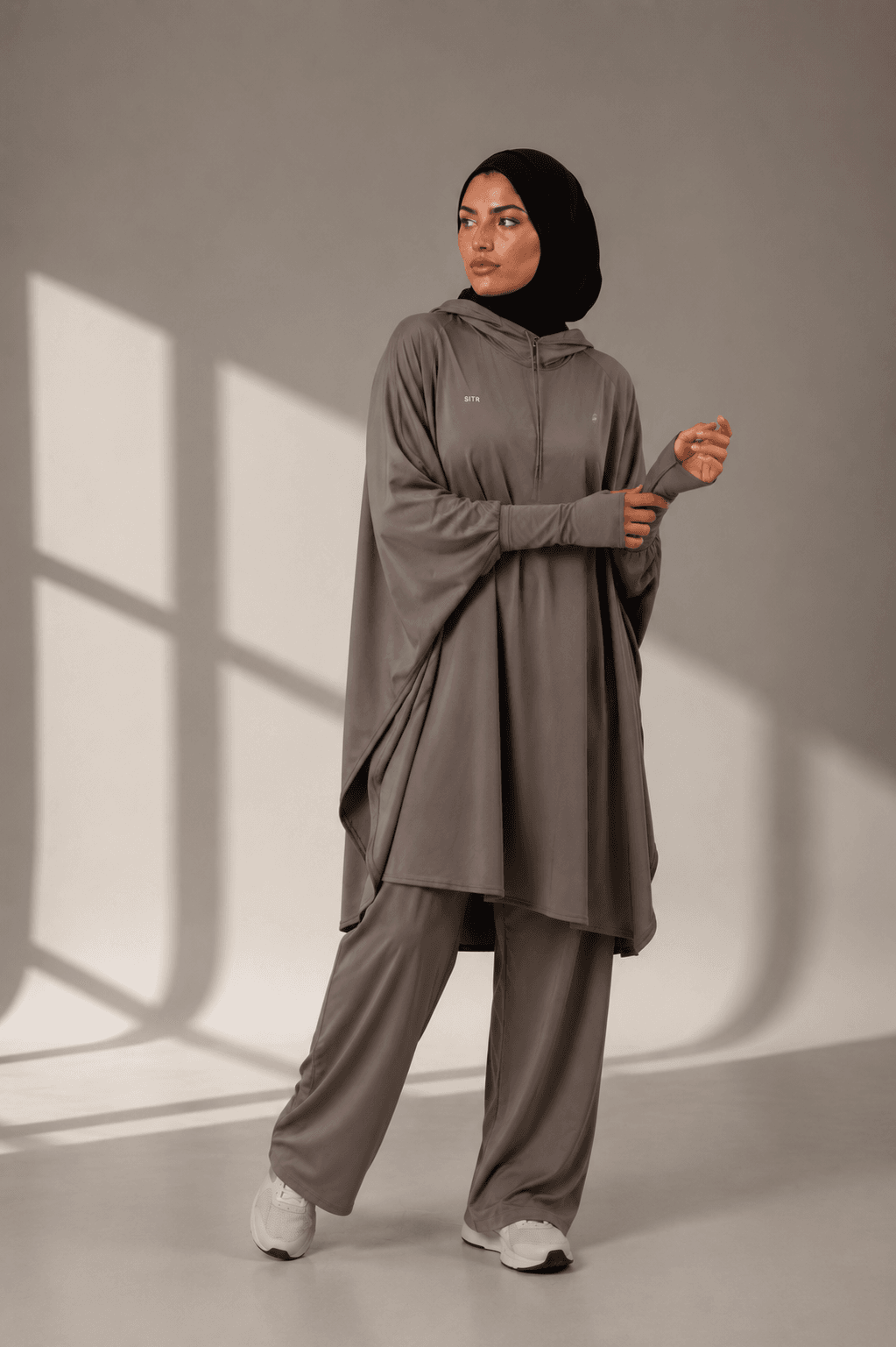 Abaya Regal